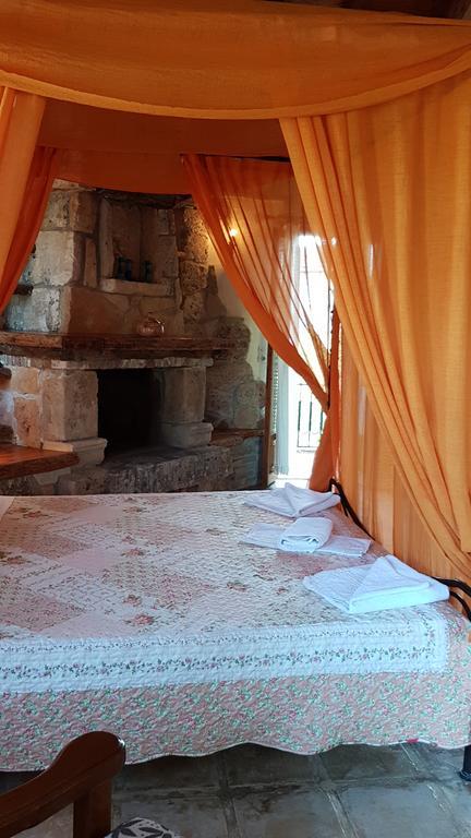 Castello Bellos Tower Keri Dış mekan fotoğraf